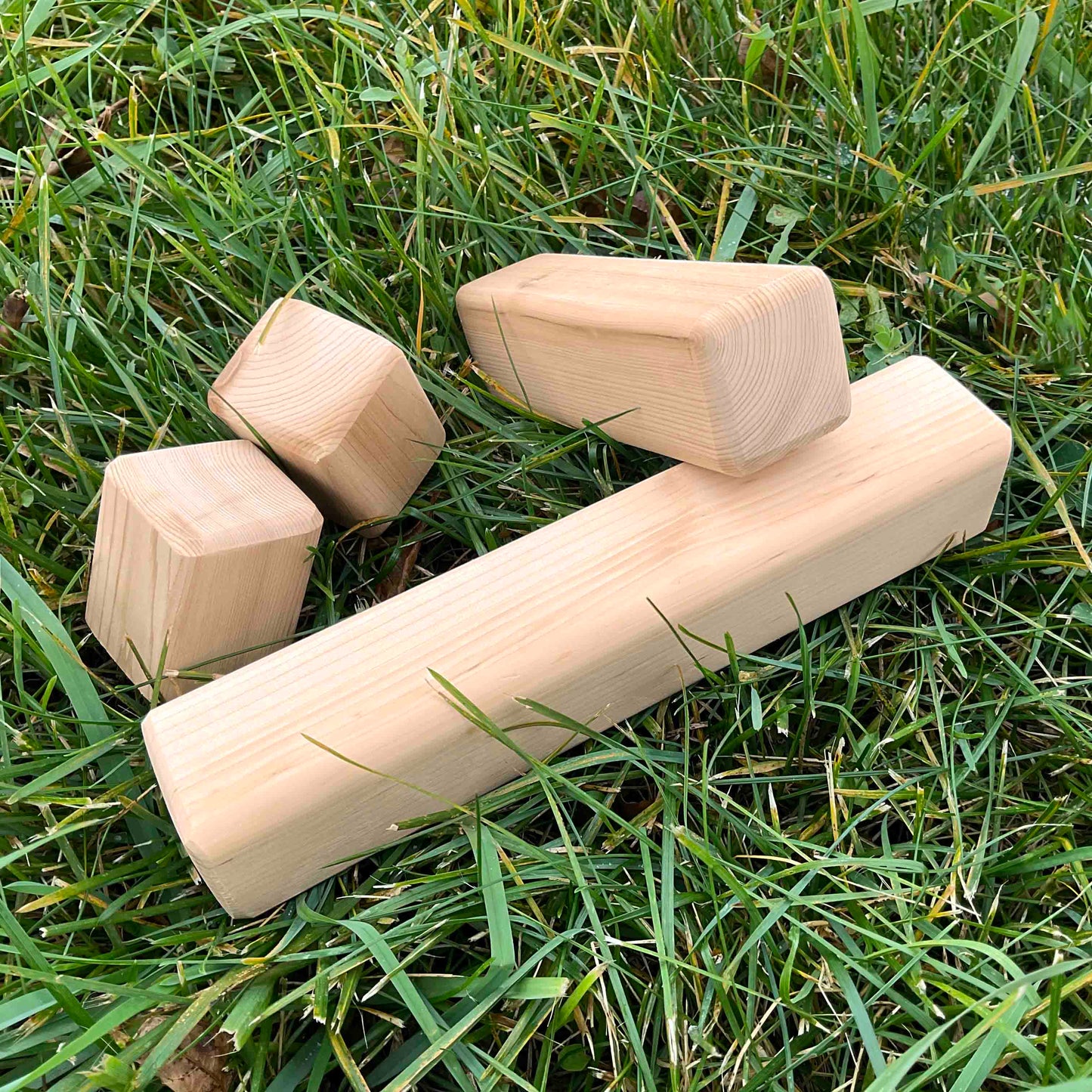 Small Cedar Blocks (16pcs) - Just Playing (Made in Canada)