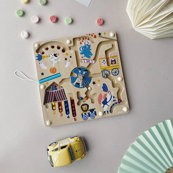 (NO BOX) Michelle Carlslund Circus Magnetic Labyrinth
