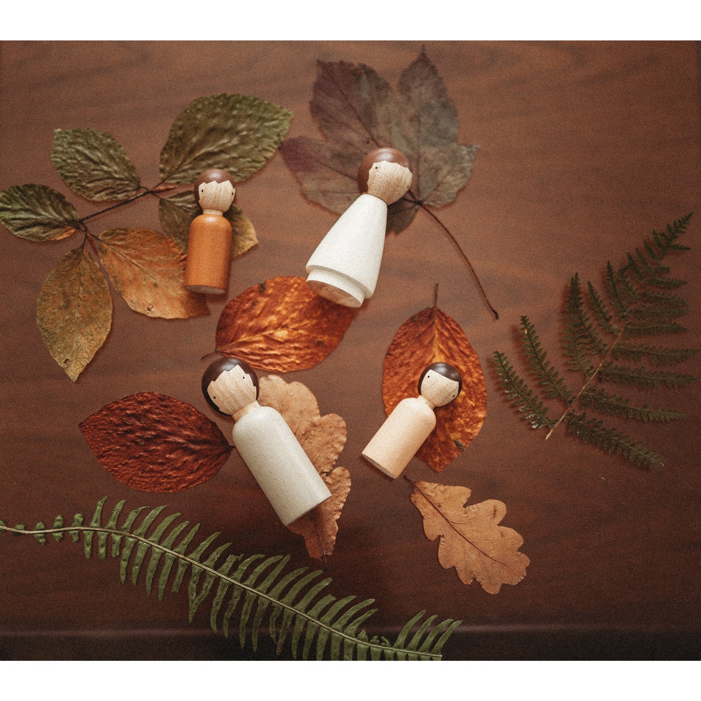 Goose Grease Wooden Peg Dolls - The Organic Family