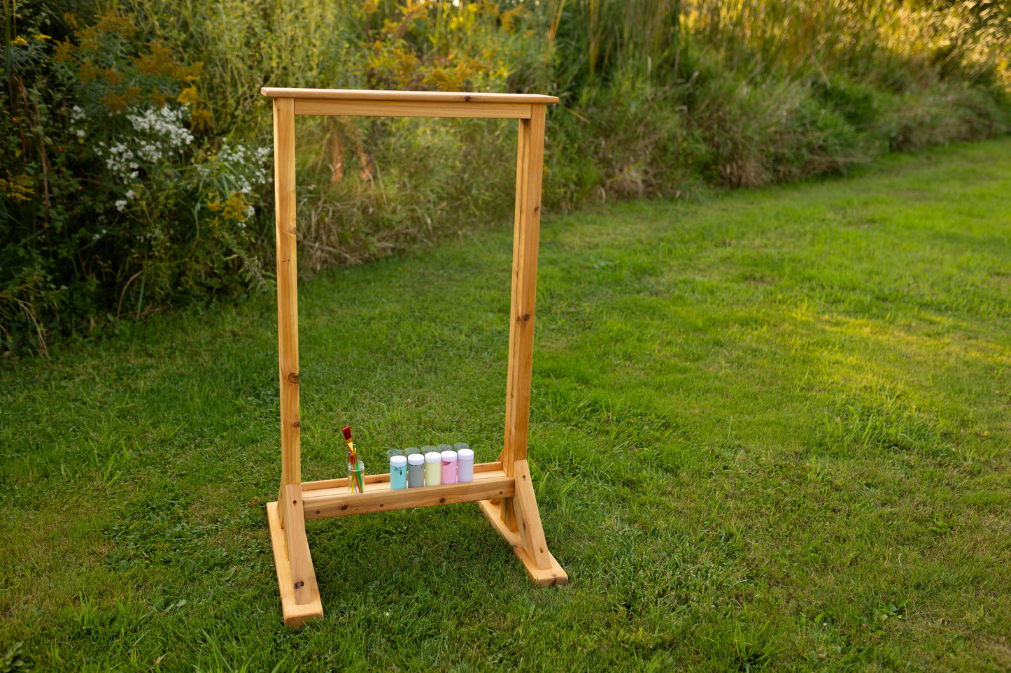 Plexiglass Clear Outdoor Easel