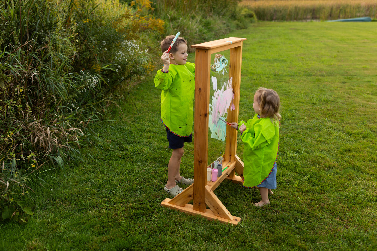 Plexiglass Clear Outdoor Easel