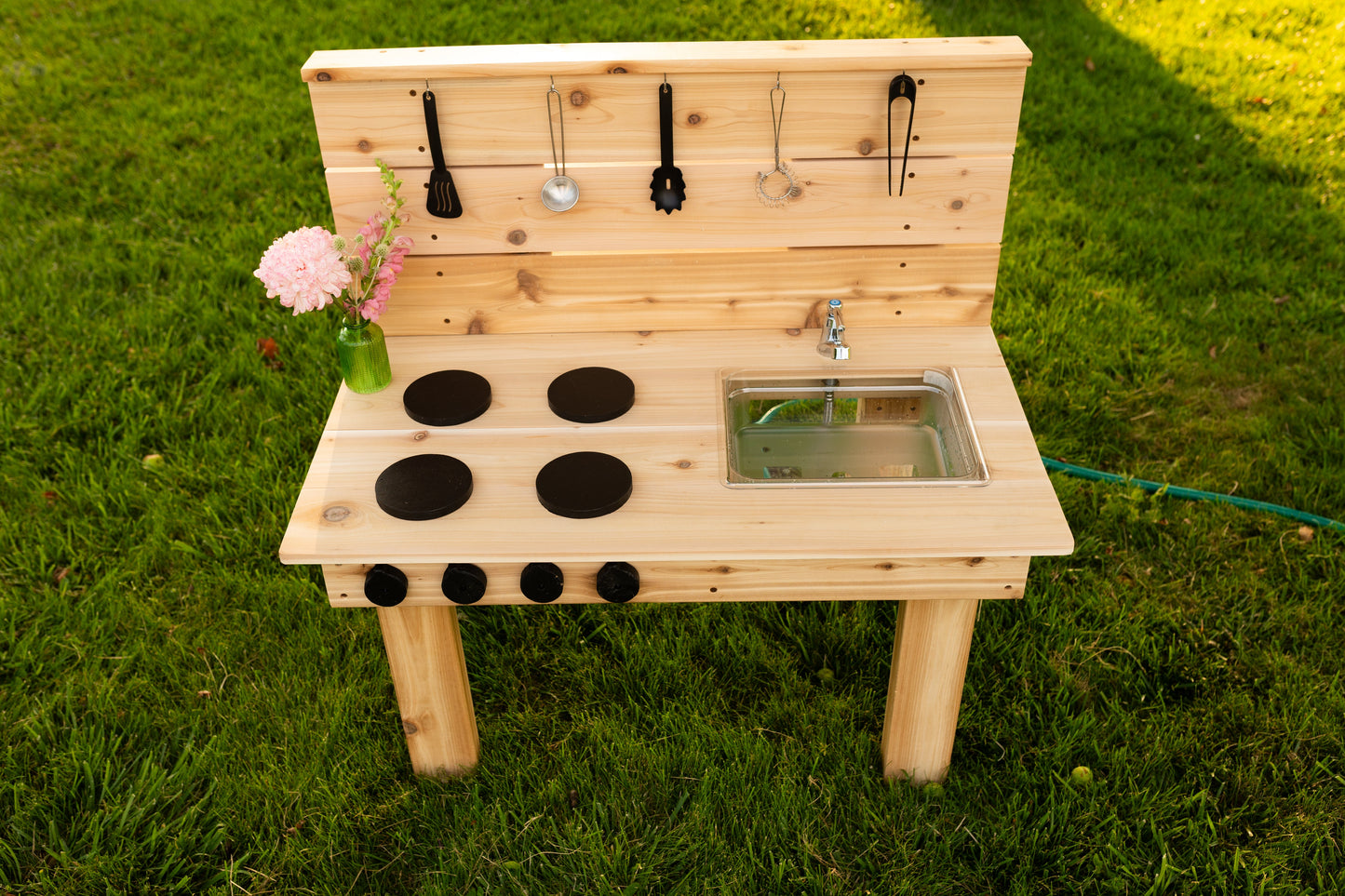 Mini Mud Kitchen