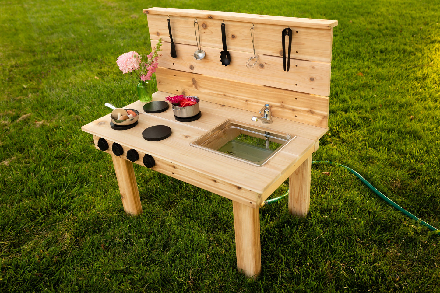 Mini Mud Kitchen