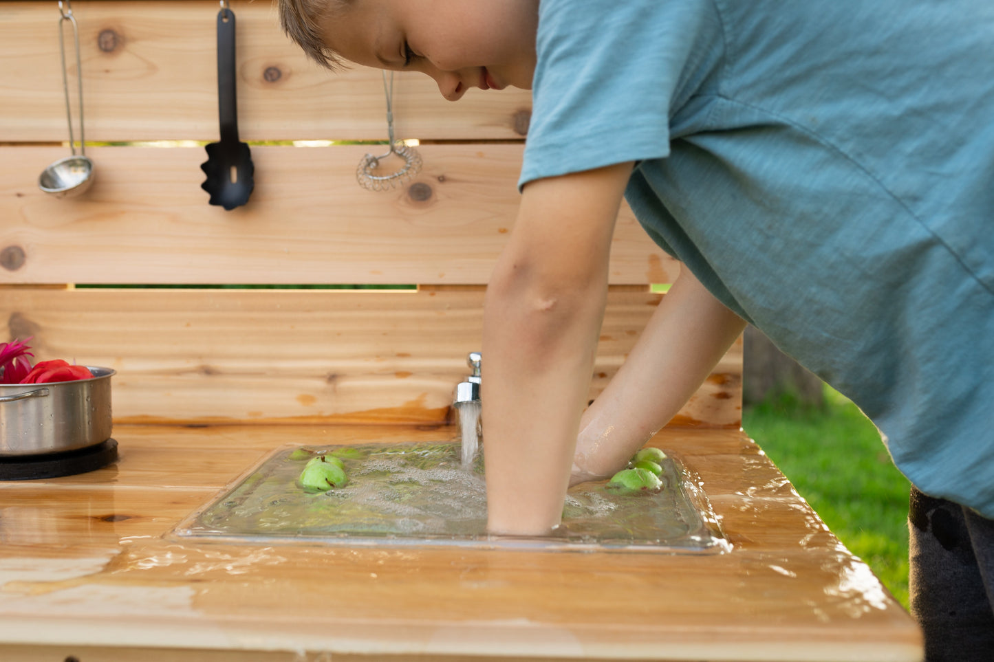 Mini Mud Kitchen