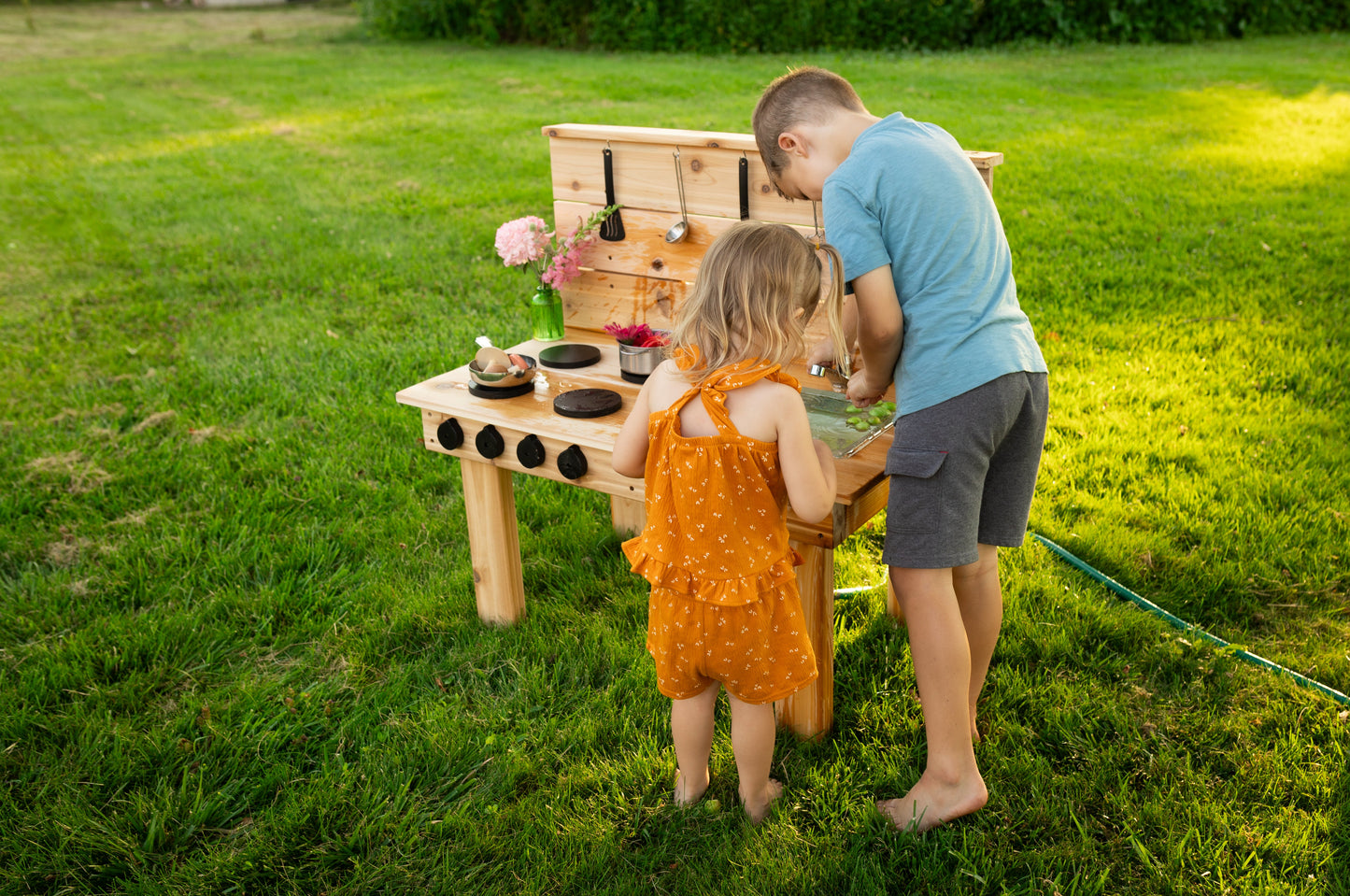 Mini Mud Kitchen