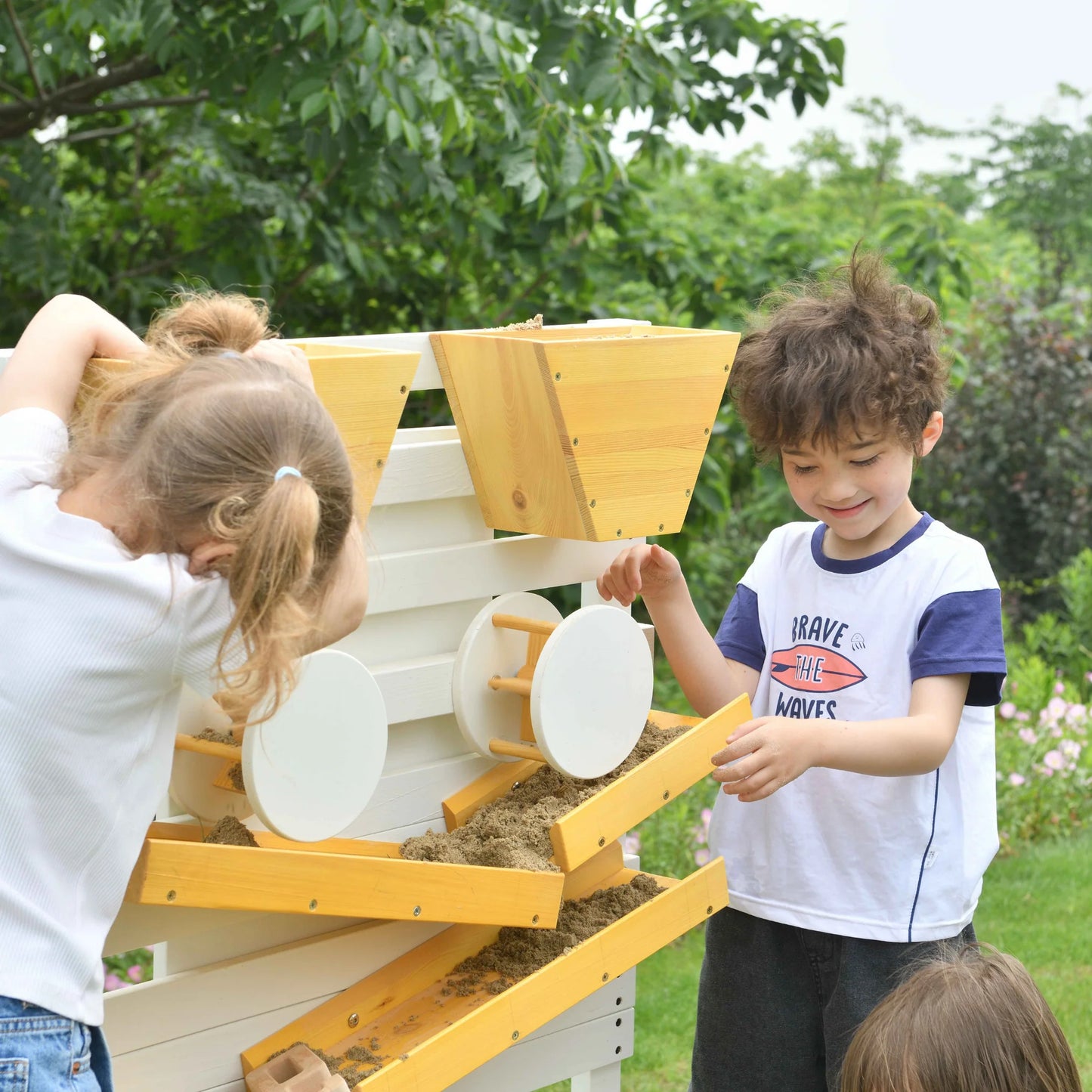 Grande table à eau d'extérieur en bois pour enfants et tout-petits par Avenlur