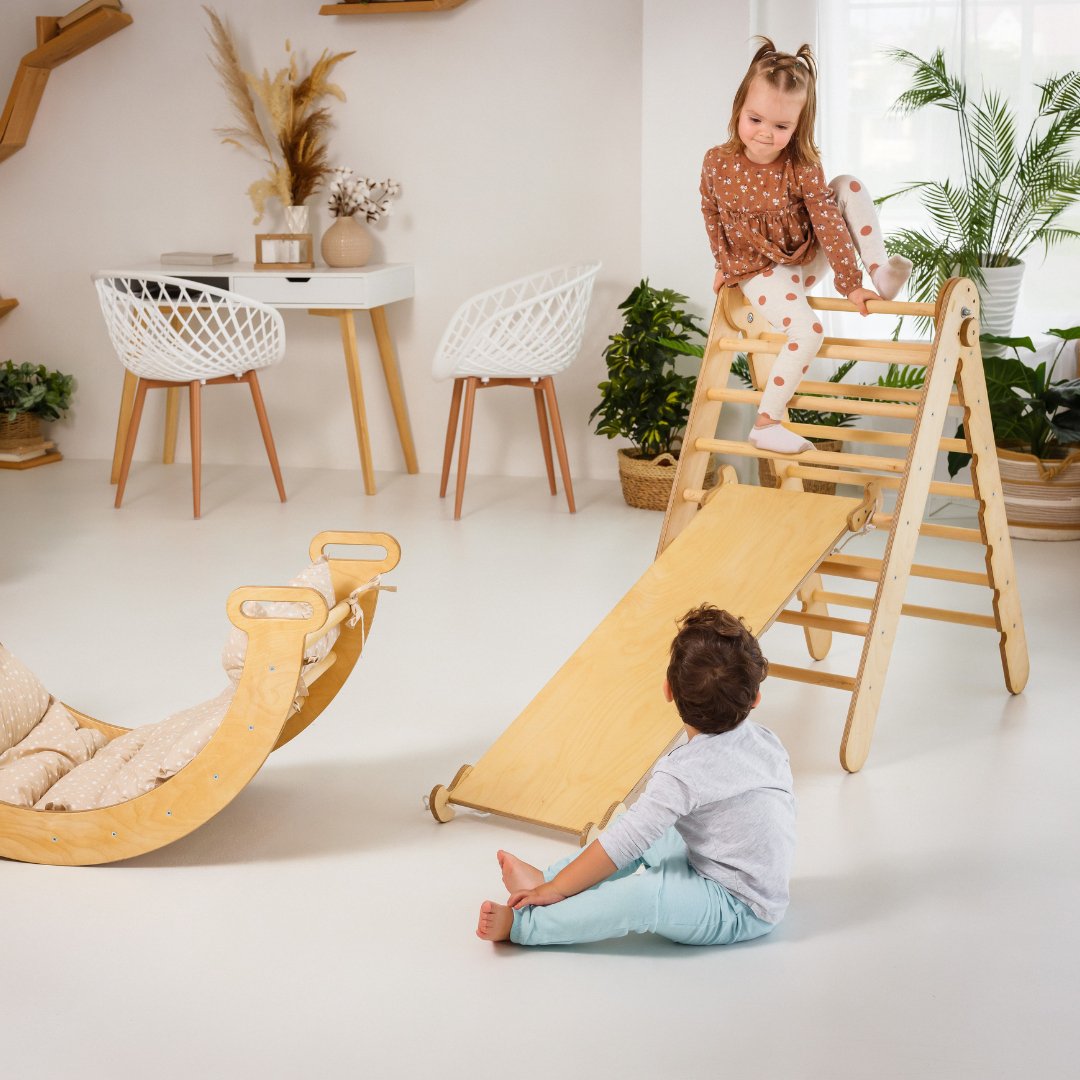 Ensemble d'escalade Montessori 5 en 1 : échelle triangulaire + arche d'escalade + planche coulissante + coussin + ajout artistique