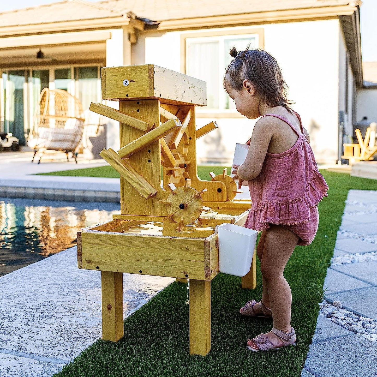 Table à eau d'extérieur en bois pour enfants et tout-petits par Avenlur 