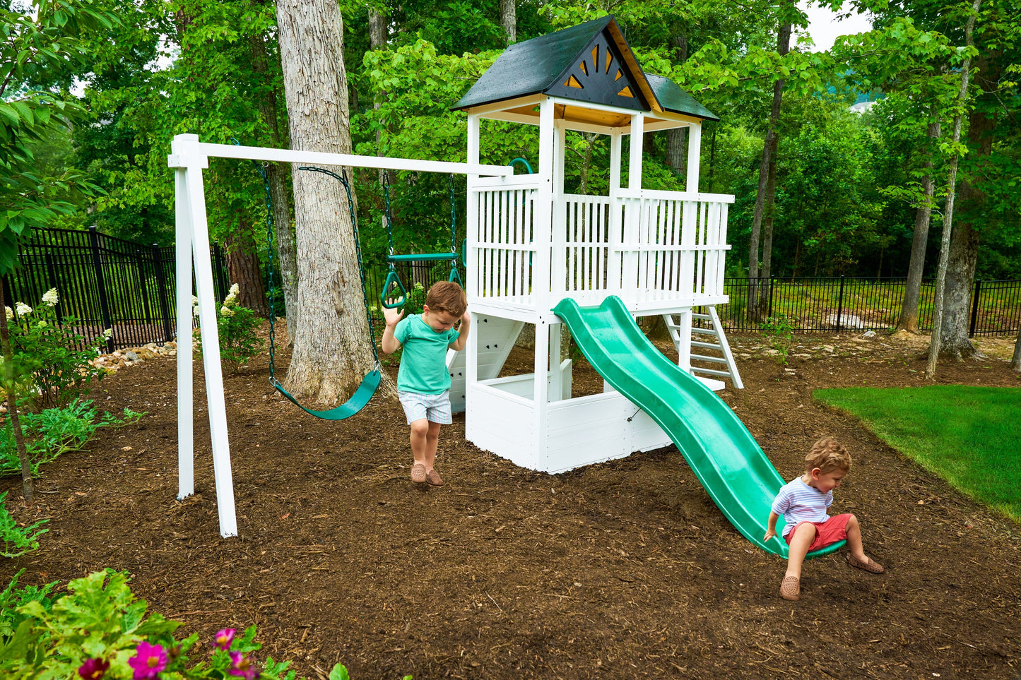 Craftsman - Modern Backyard Outdoor Swing Set by Avenlur