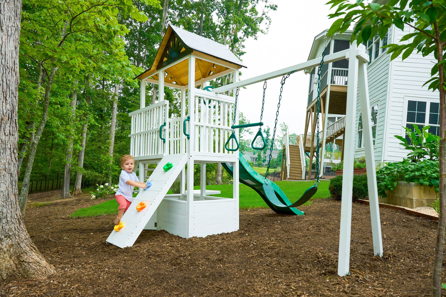 Craftsman - Modern Backyard Outdoor Swing Set by Avenlur