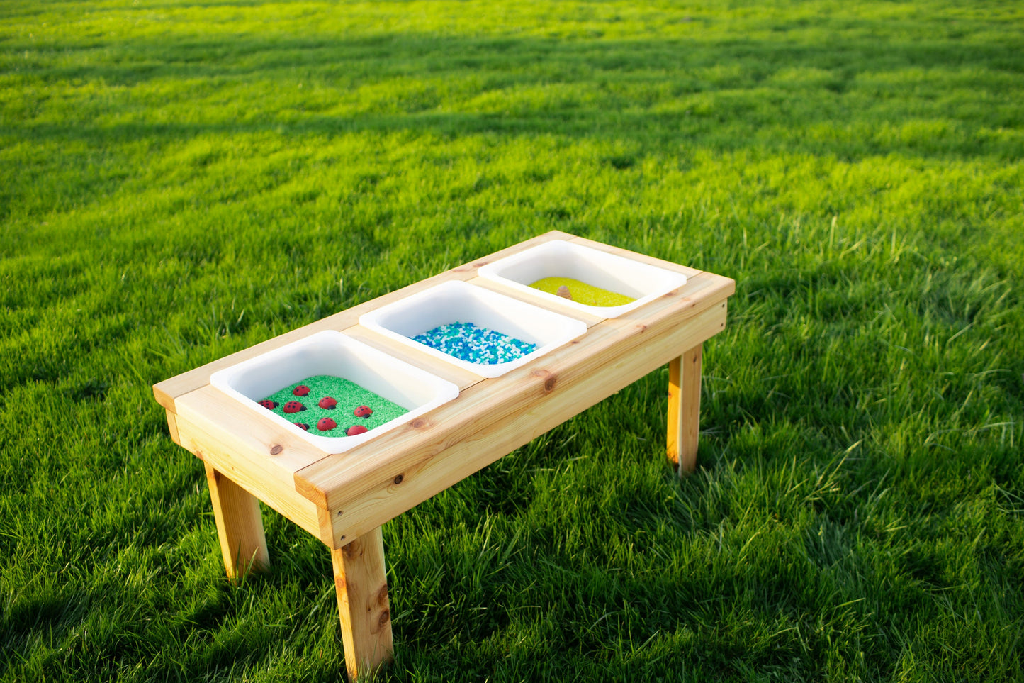 Table sensorielle à trois bacs pour intérieur/extérieur 