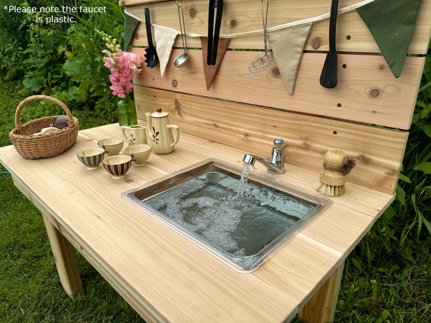 Mini Mud Kitchen