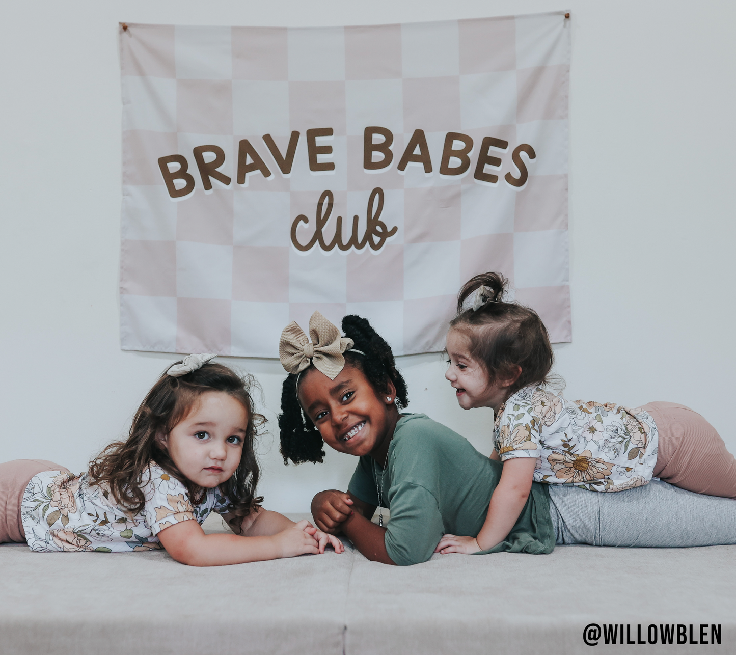 Bannière du club des filles courageuses