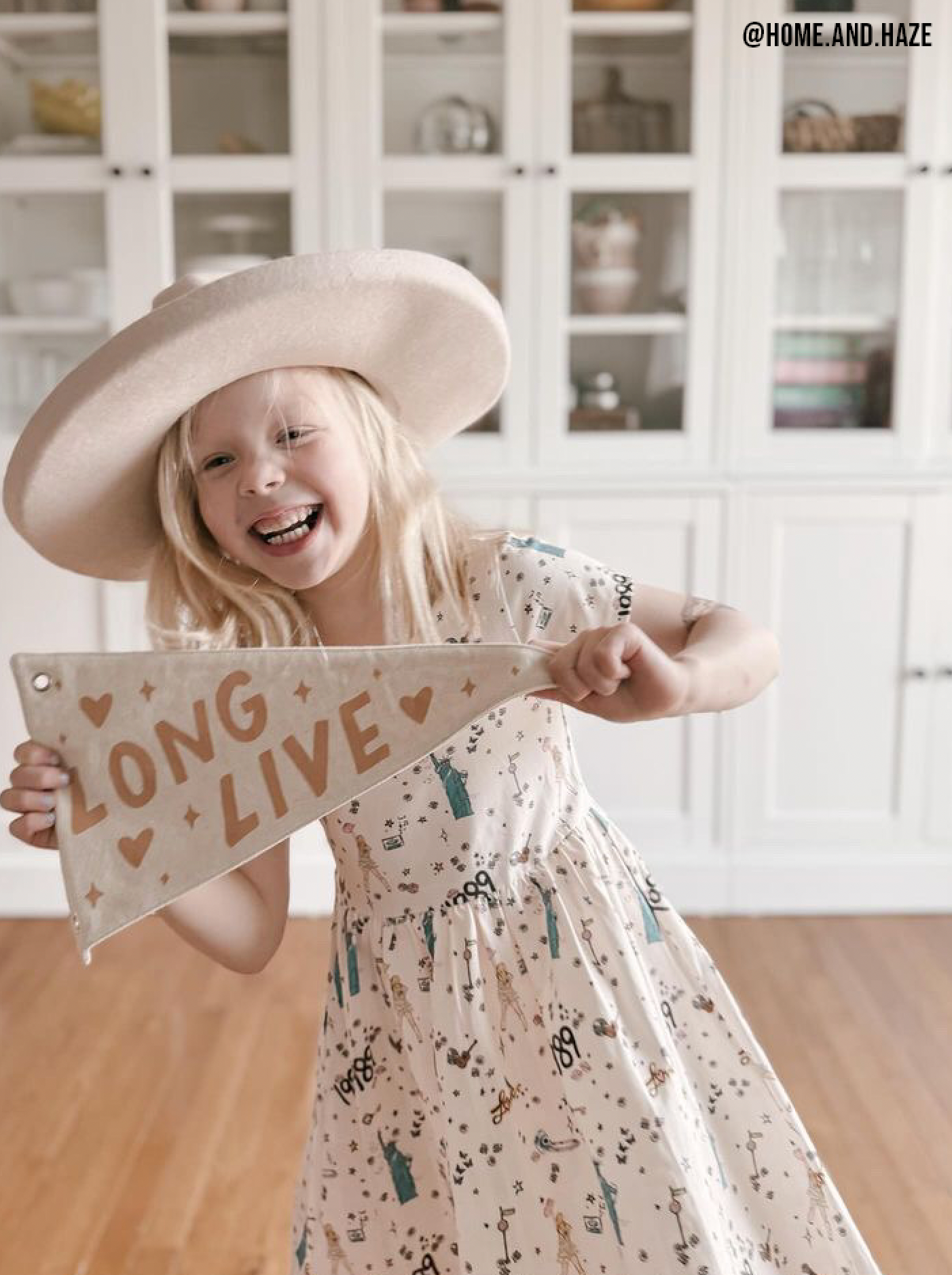 Long Live (Hearts) Canvas Pennant Flag