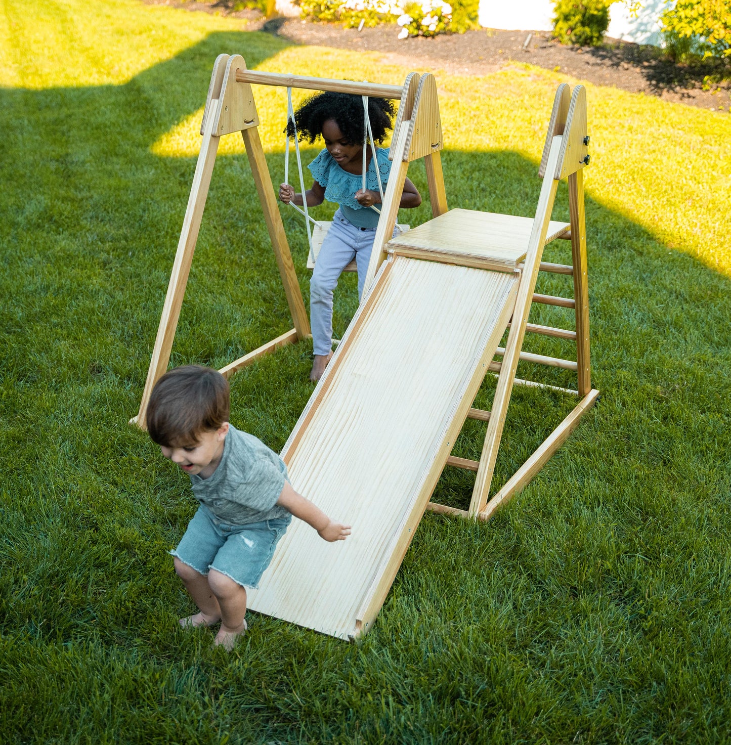 Juniper - Real Wood Folding Playset by Avenlur