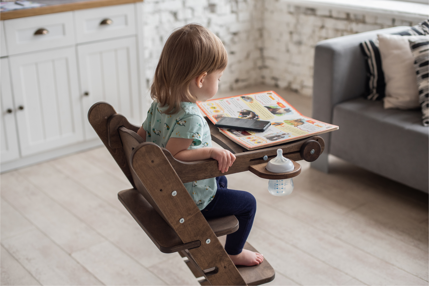 Chaise évolutive pour bébé – Kitchen Tower – Chocolat