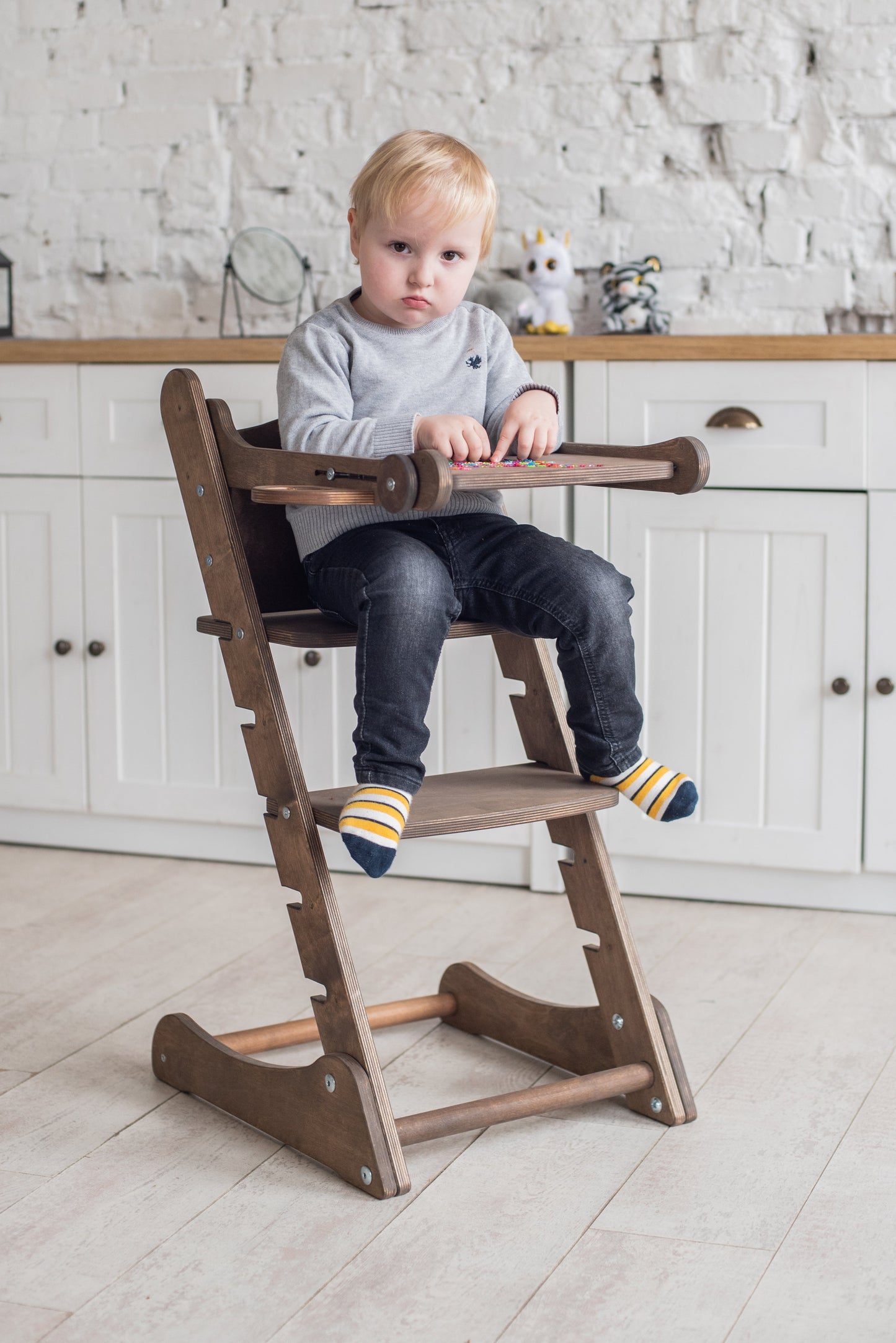 Chaise évolutive pour bébé – Kitchen Tower – Chocolat