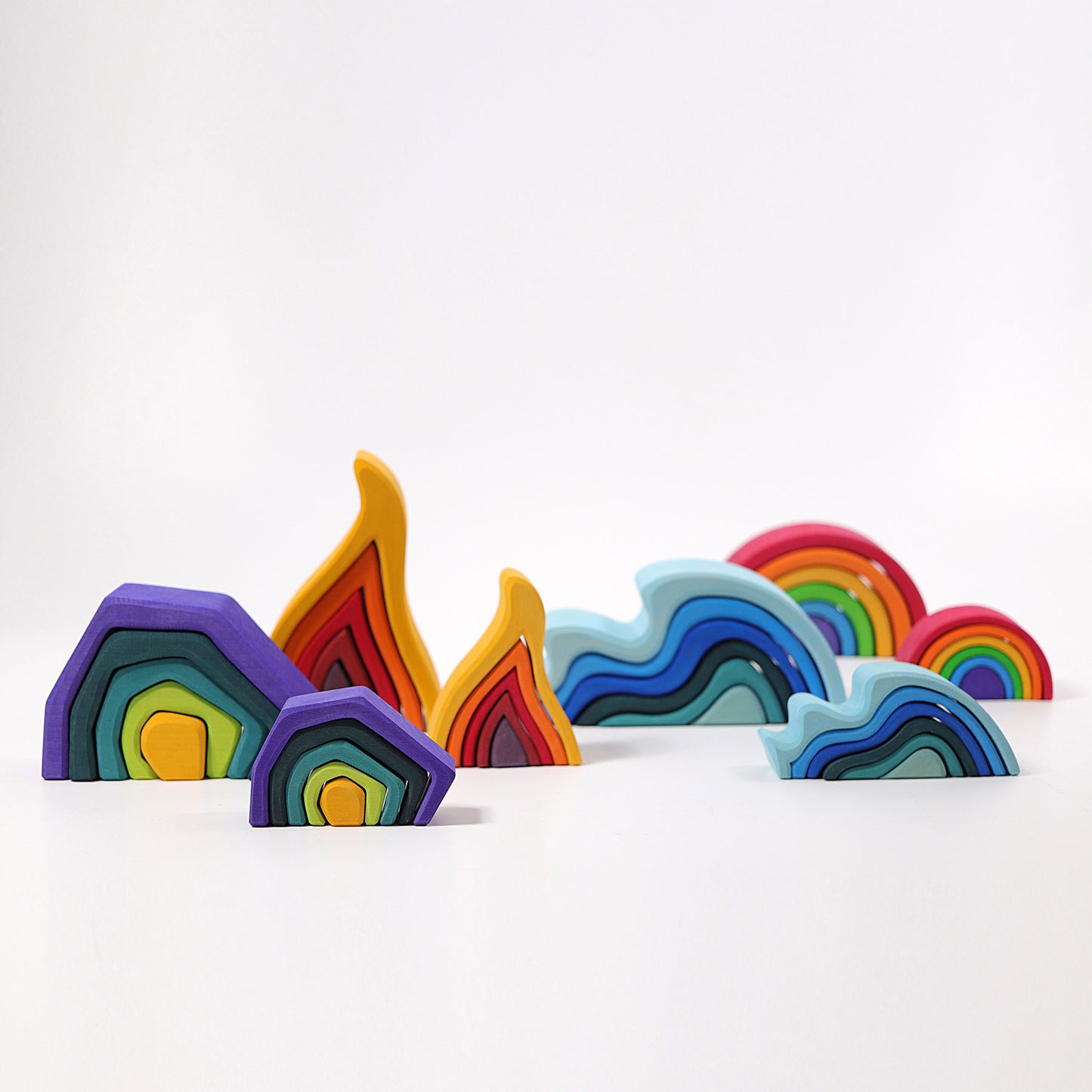 Grimm's - Medium Stacking Rainbow (6 pieces)