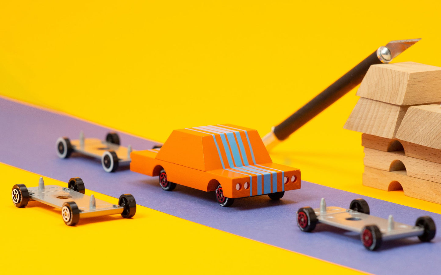 Candylab Toys Ensemble de roulettes – Kit de modèle de voiture DIY vintage moderne